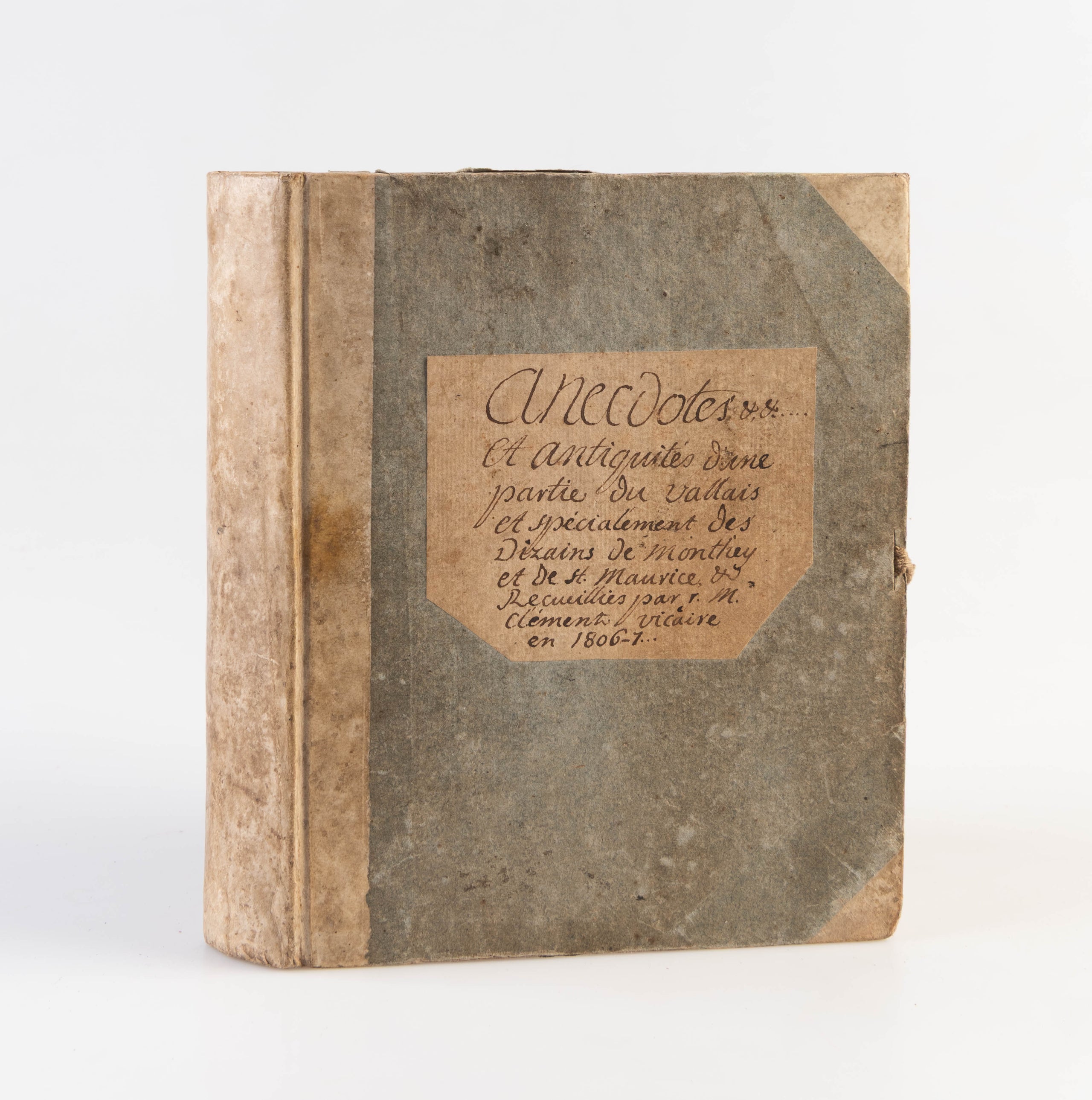Recueil d'anecdotes et d'antiquités en differens genres, sur une partie du Vallais, surtout des Dizains de Monthey et de Saint-Maurice, & tiré de divers monumens et autres anciens recueils (...).