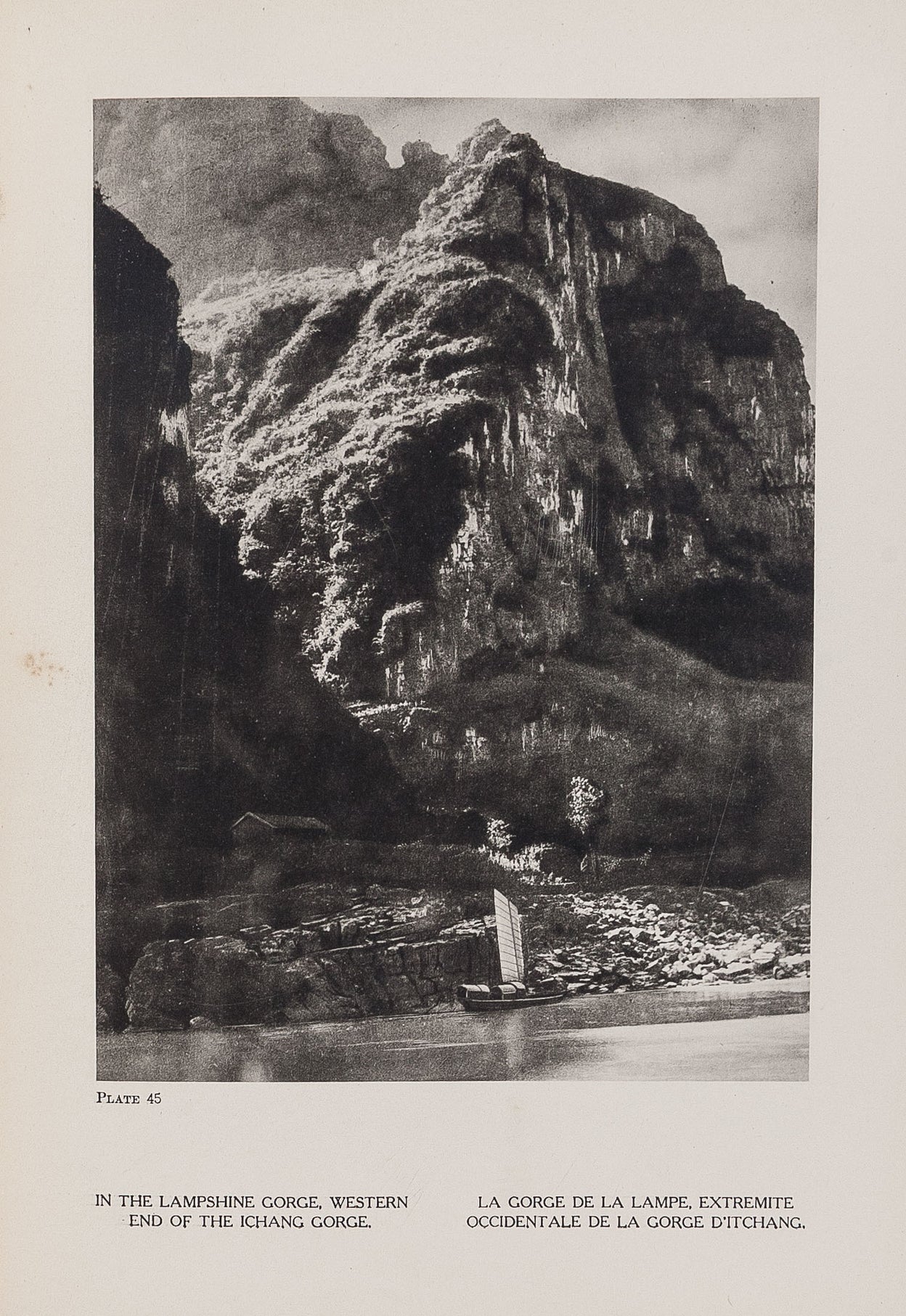 The Yangtze Gorges in Pictures and Prose. A souvenir of the Yangtze Gorges...