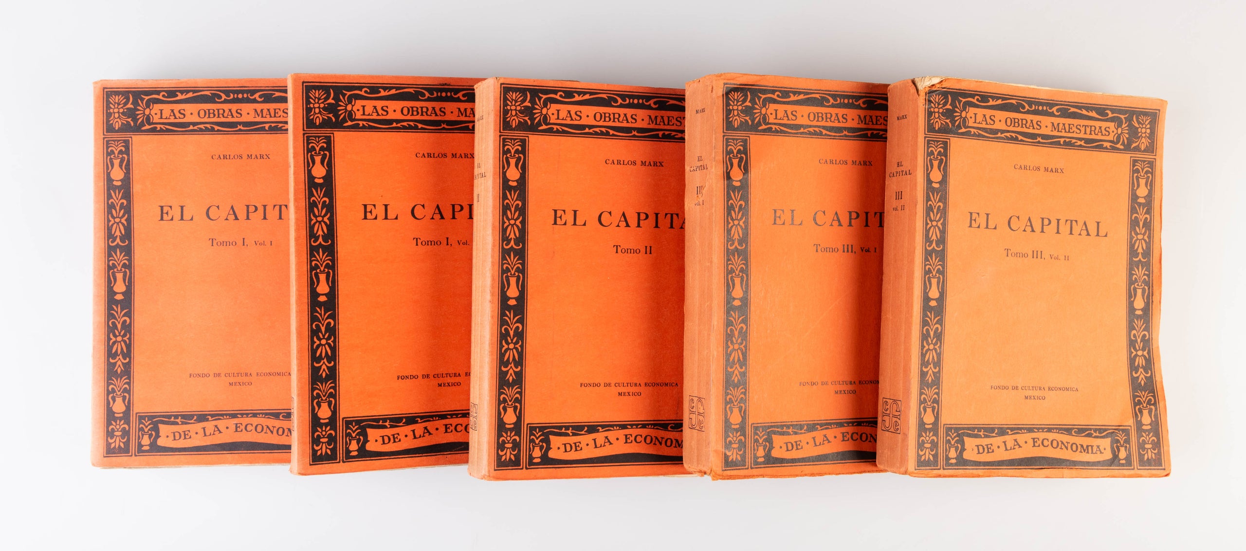 El Capital. Critica de la Economía Politica. Tomo I-III. Versión del alemán por Wenceslao Roces.