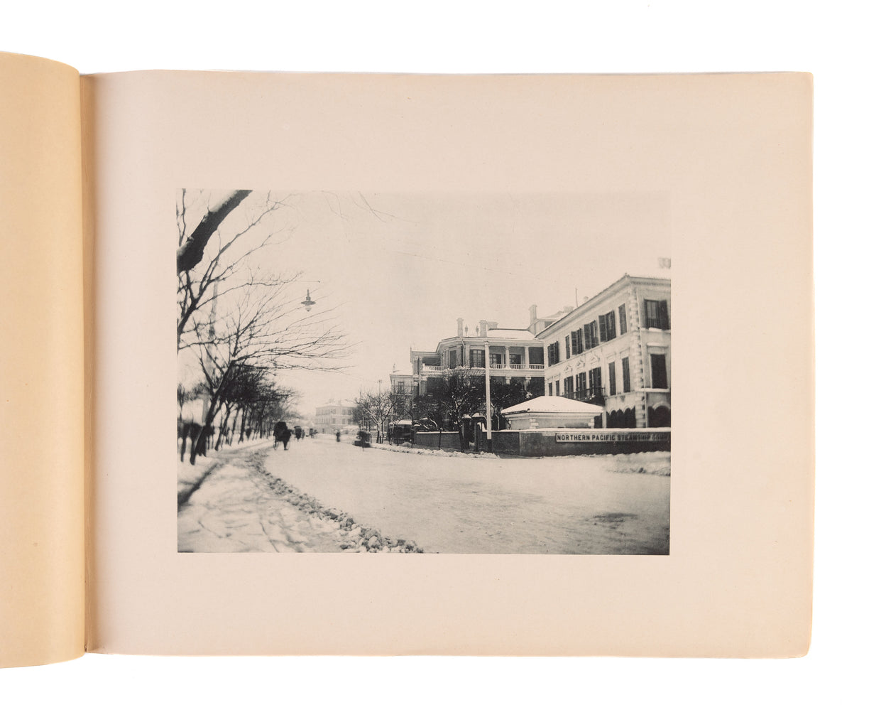 Views of Shanghai during the Great Snowfall of 1893 (Jubilee Year).