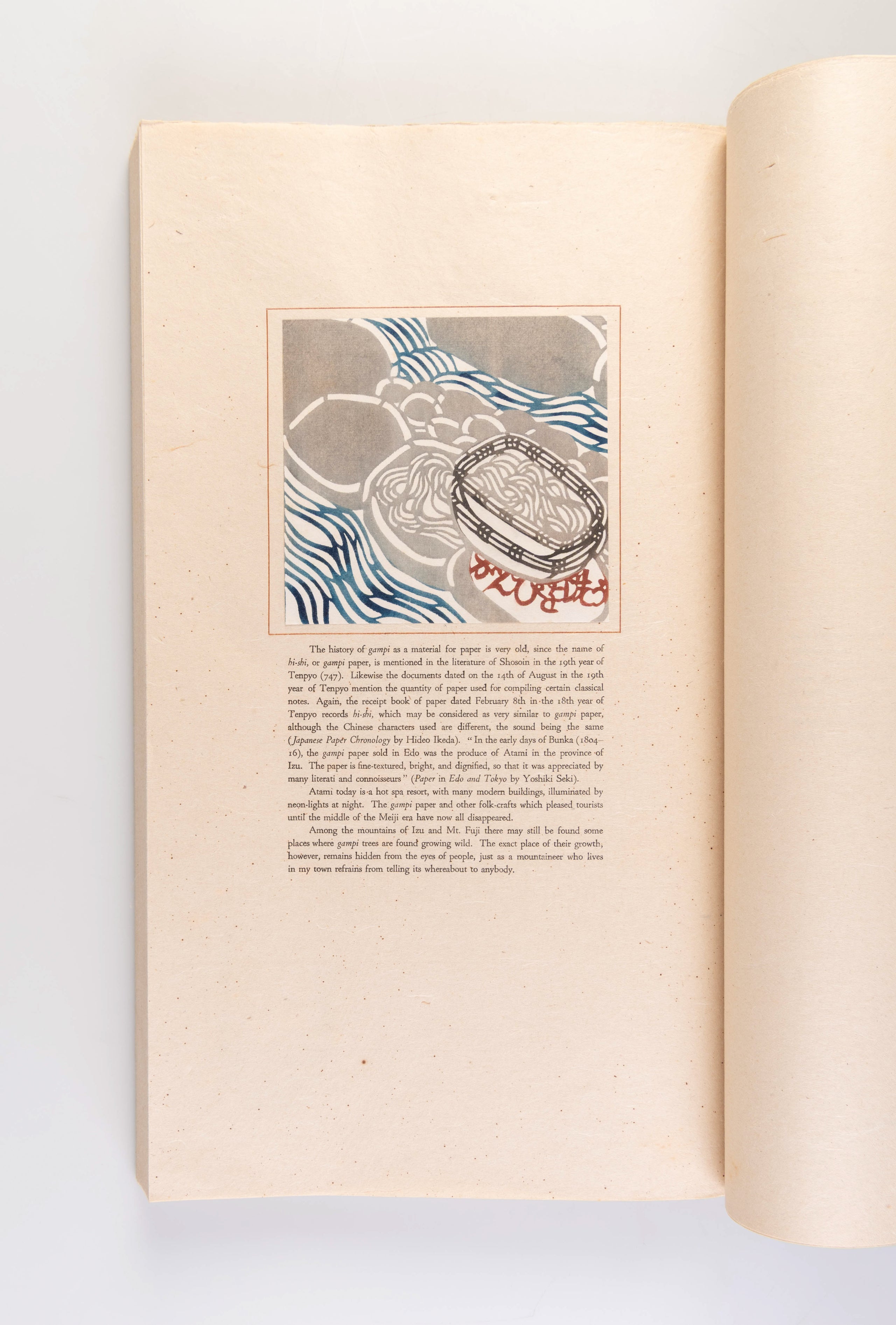 Nihon no kami: higashi nihon • nishi nihon [Japanese paper: Eastern and Western Japan]