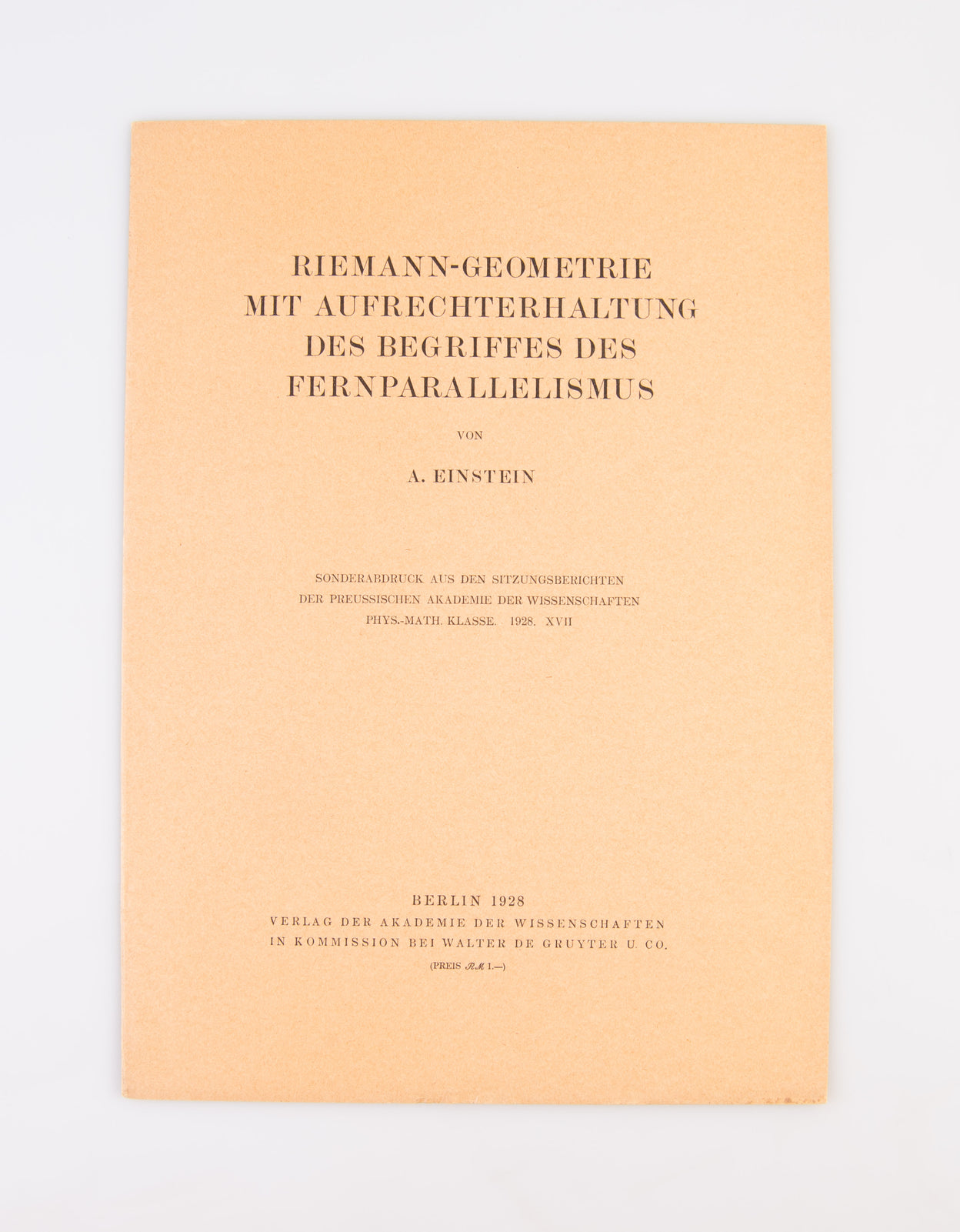 Riemann-Geometrie mit Aufrechterhaltung des Begriffes des Fernparallelismus.