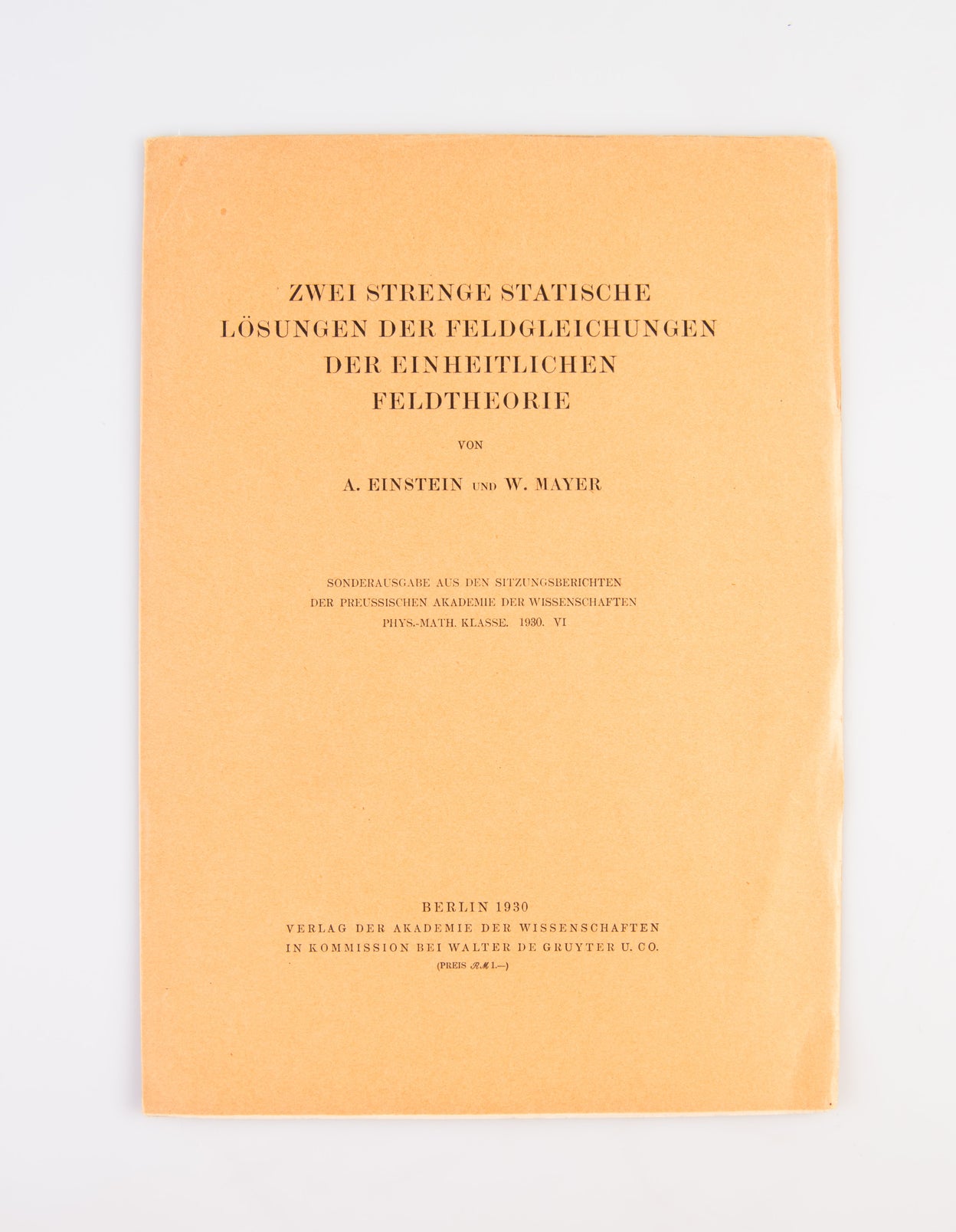 Zwei strenge statische Lösungen der Feldgleichungen der einheitlichen Feldtheorie.