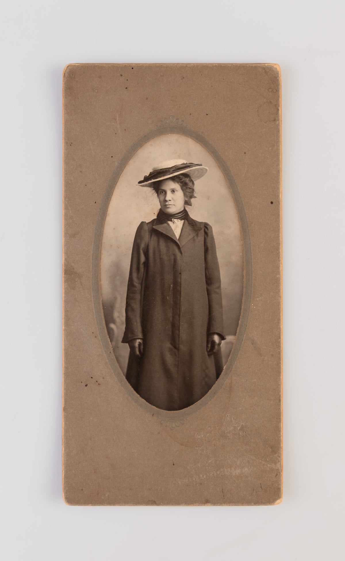 [Cabinet Card of Amy Dolphus, a Student at the Carlisle Indian School.]