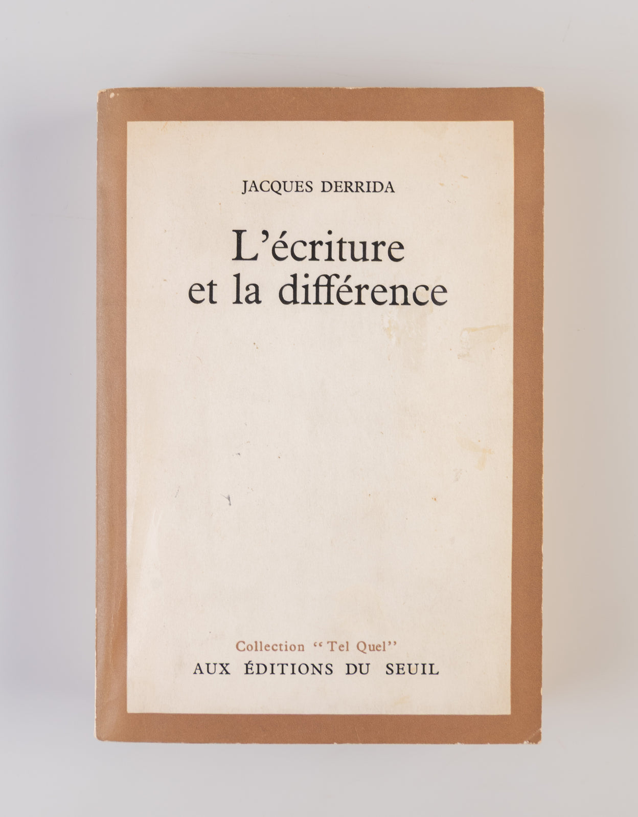 L'écriture et la différence.