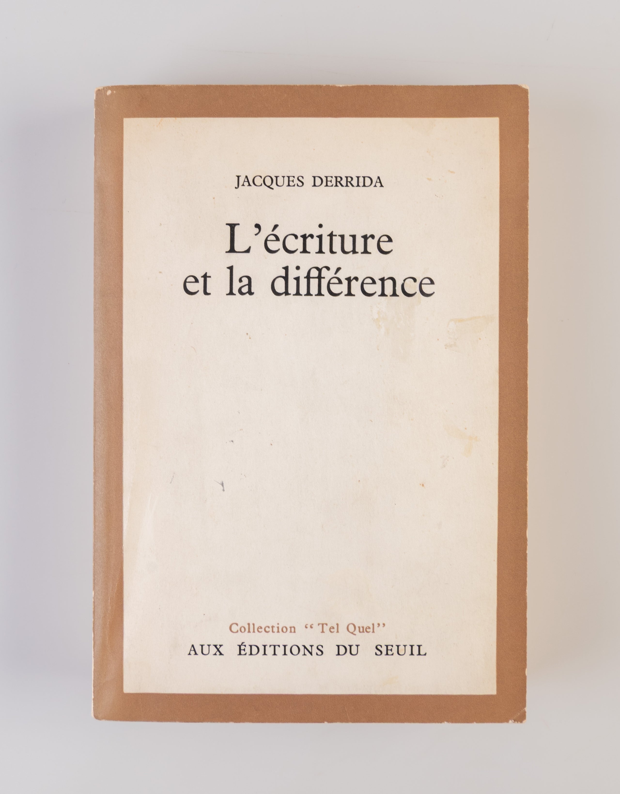 L'écriture et la différence.