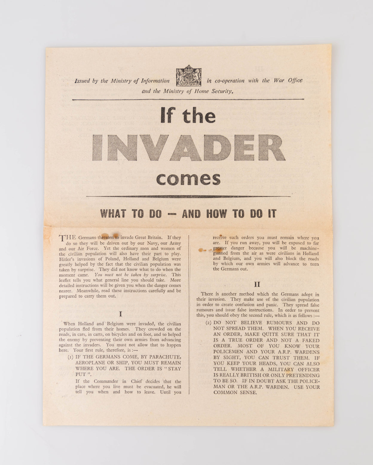 If the Invader Comes. What to do - and How to do it. [with:] Beating the Invader. A Message from the Prime Minister.