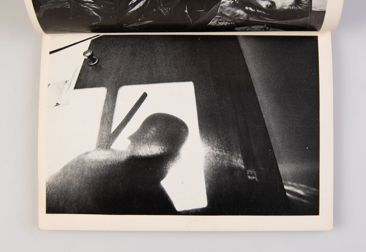 Shashin Hihyo [Photo Review].