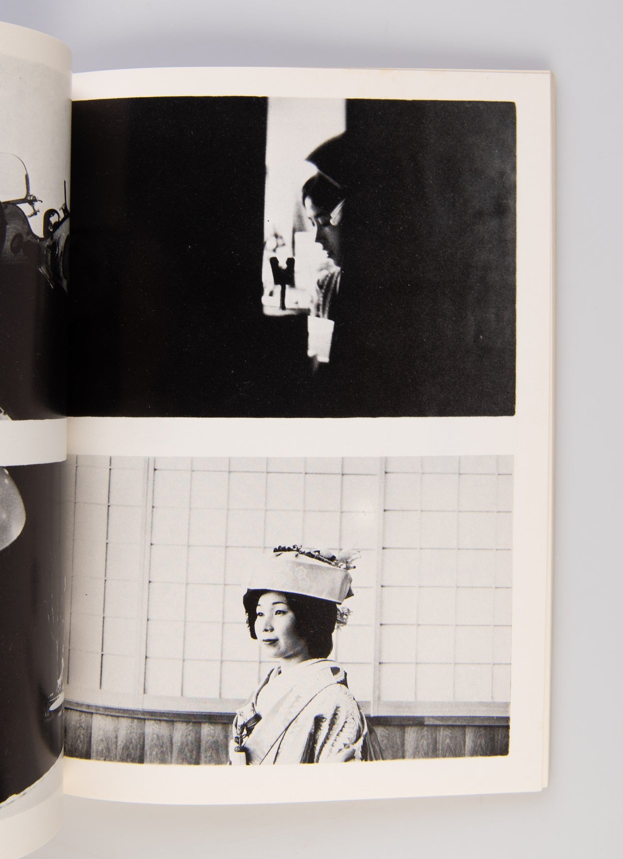 Shashin Hihyo [Photo Review].