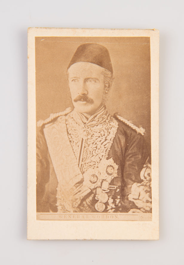 [General Gordon carte de visite.]