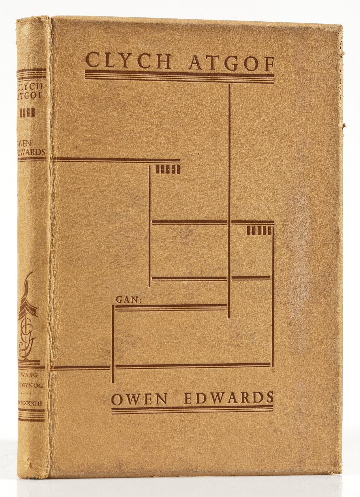 Clych Atgof gan O.M. Edwards.