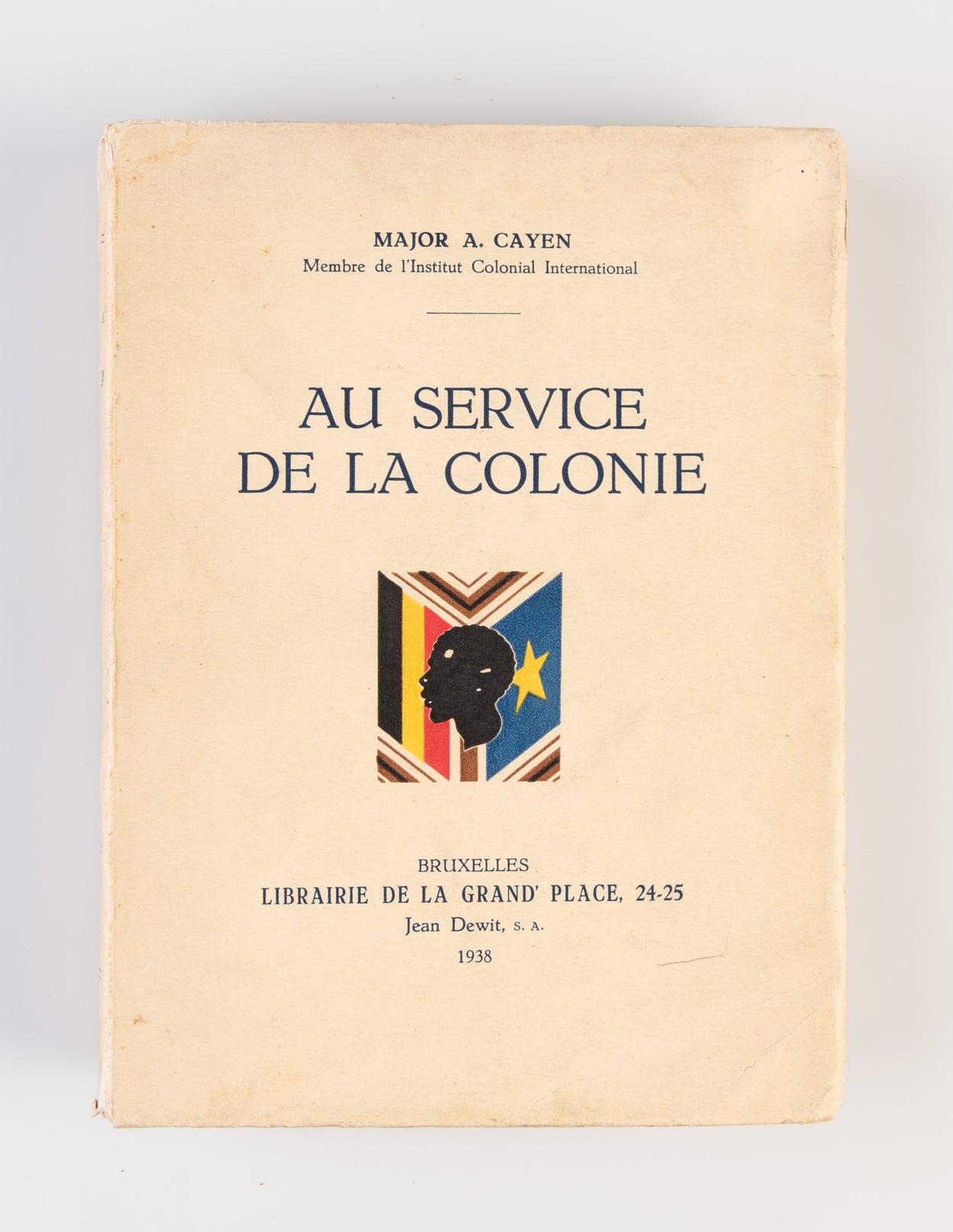 Au Service de la Colonie.