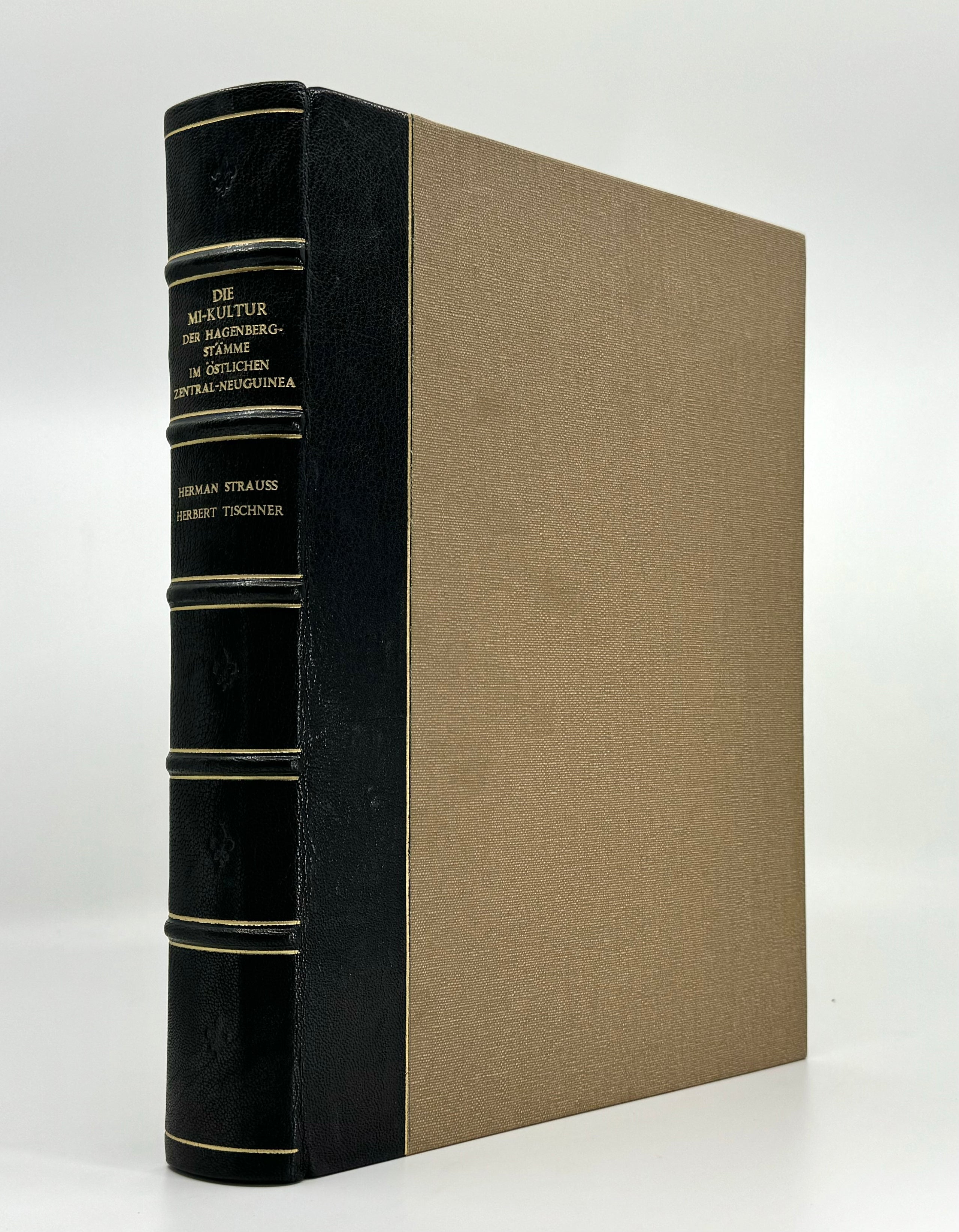 Die Mi-Kultur der Hagenberg-Stamme im Ostlichen Zentral-Neuguinea. Monographien zur Volkerkunde: III. (New Guinea)